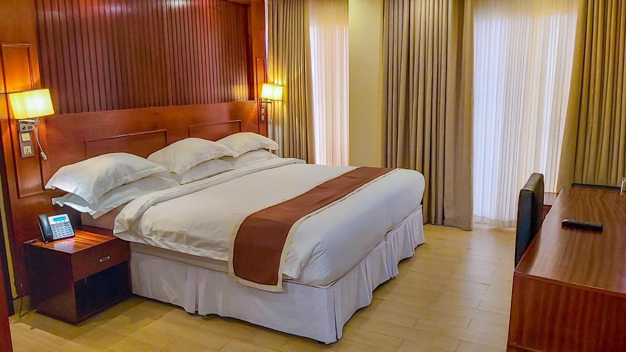 Sainte Famille Hotel Κιγκάλι Εξωτερικό φωτογραφία
