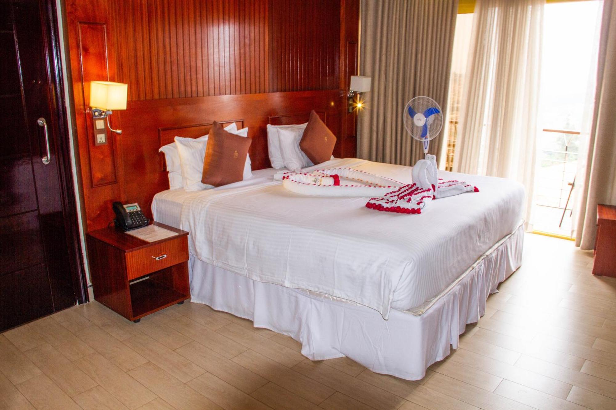Sainte Famille Hotel Κιγκάλι Εξωτερικό φωτογραφία