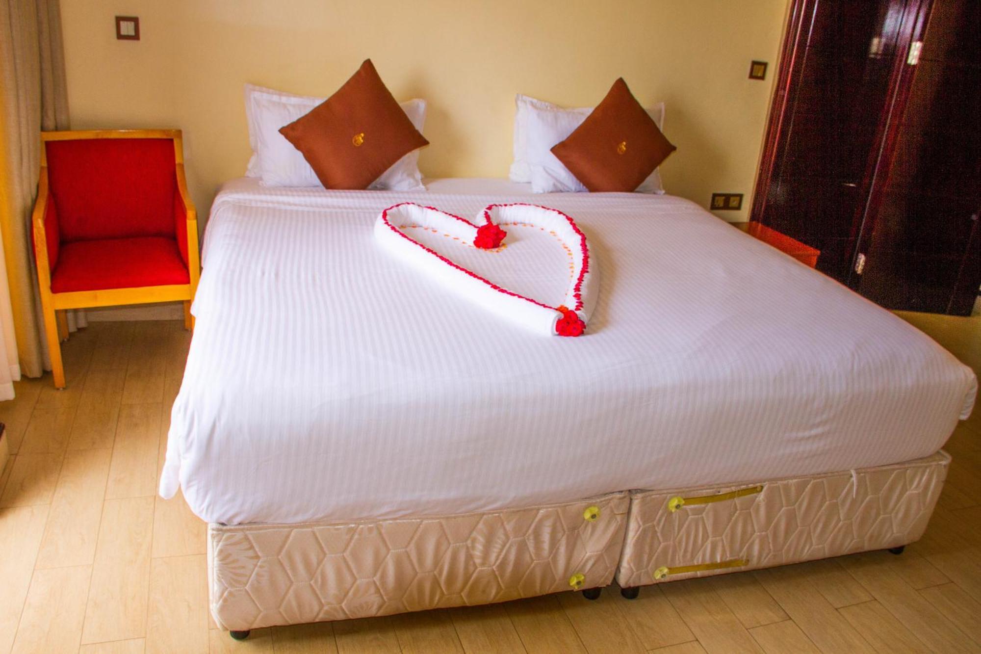 Sainte Famille Hotel Κιγκάλι Εξωτερικό φωτογραφία