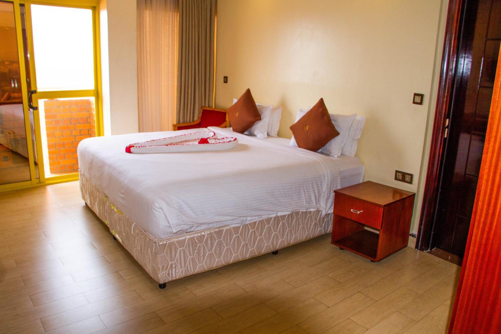 Sainte Famille Hotel Κιγκάλι Εξωτερικό φωτογραφία