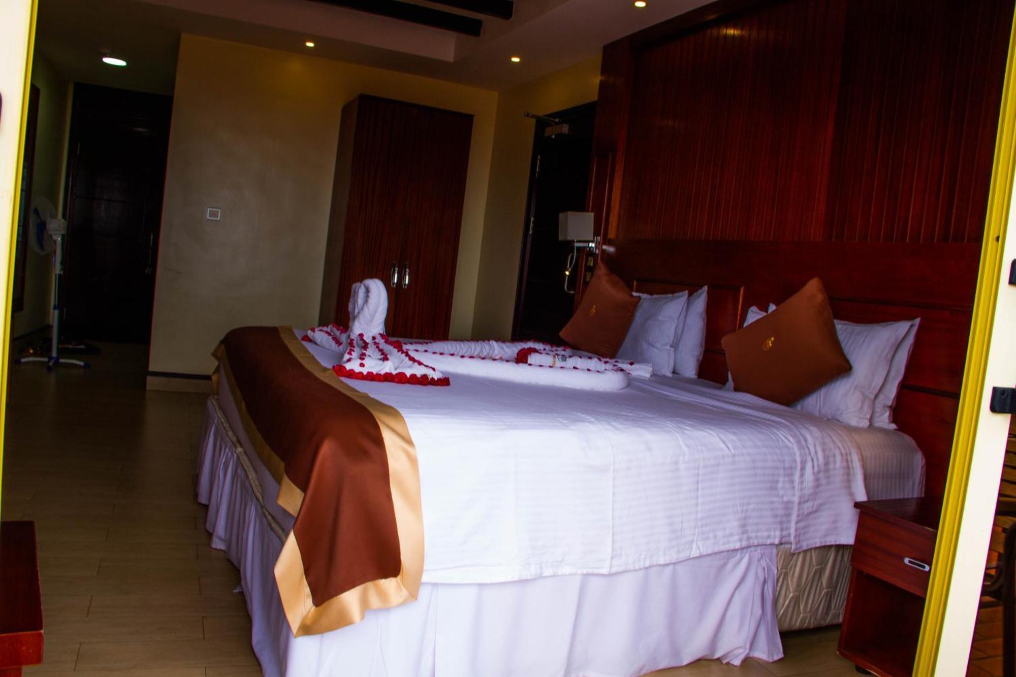 Sainte Famille Hotel Κιγκάλι Εξωτερικό φωτογραφία