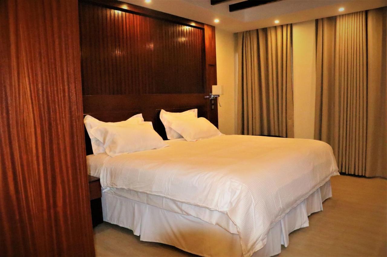 Sainte Famille Hotel Κιγκάλι Εξωτερικό φωτογραφία