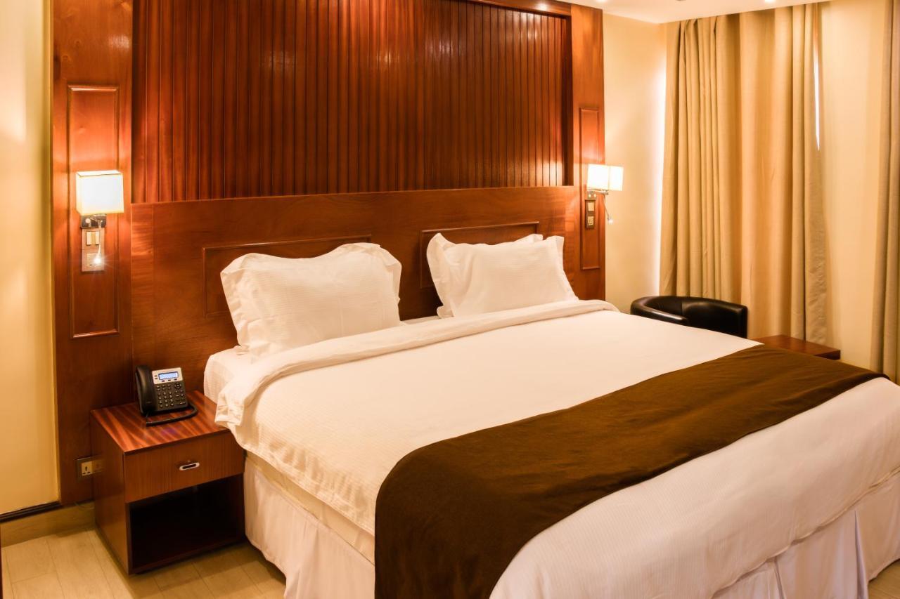 Sainte Famille Hotel Κιγκάλι Εξωτερικό φωτογραφία
