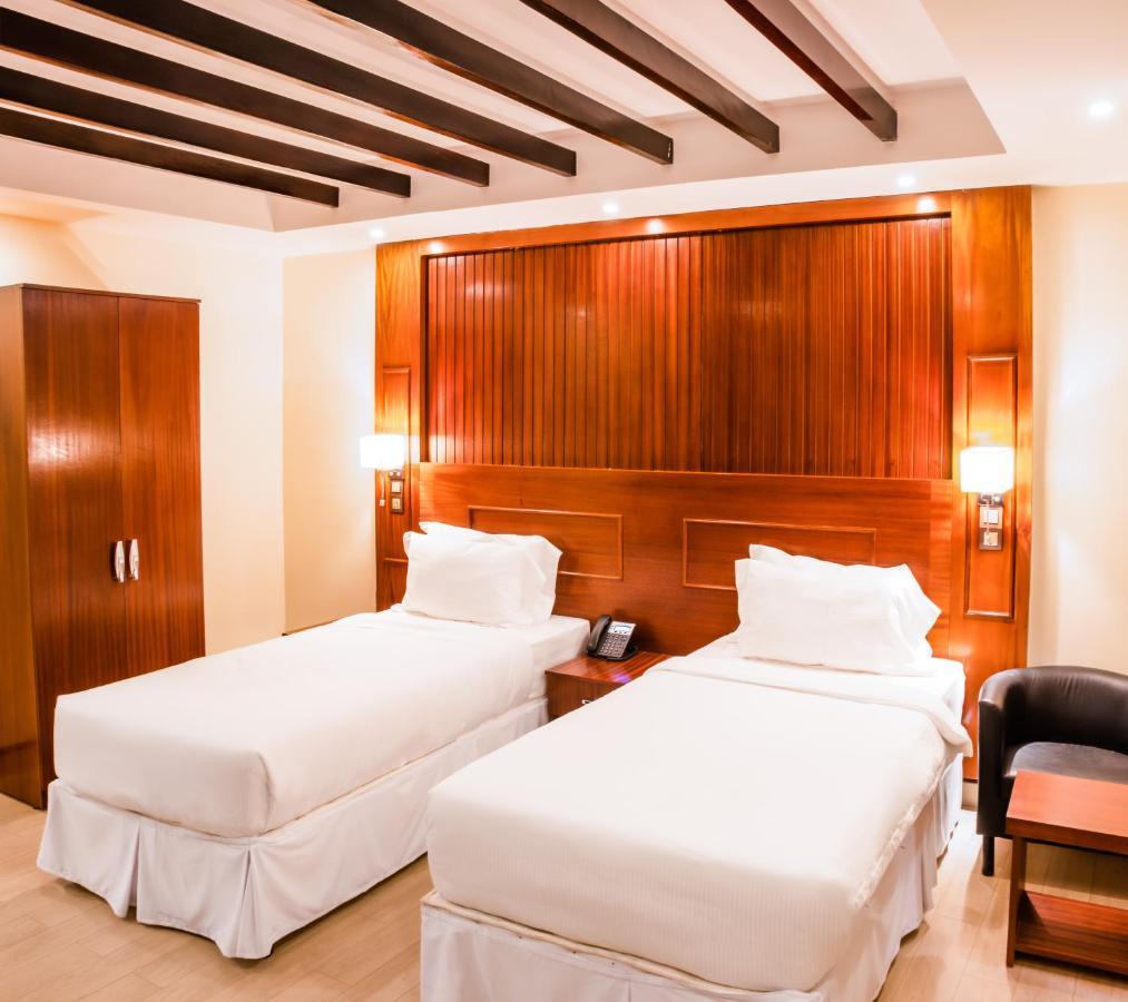 Sainte Famille Hotel Κιγκάλι Εξωτερικό φωτογραφία
